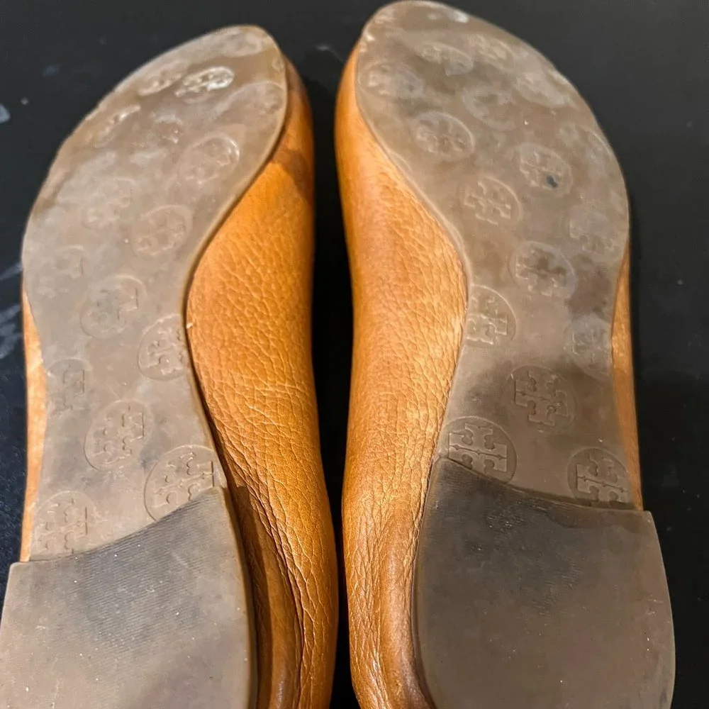 TORY BURCH Riva flats tan size 9.5